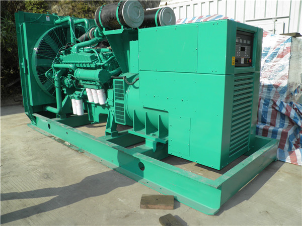 巴马出租发电机 发电机组厂家：柴油发电机组的控制屏的作用是什么？