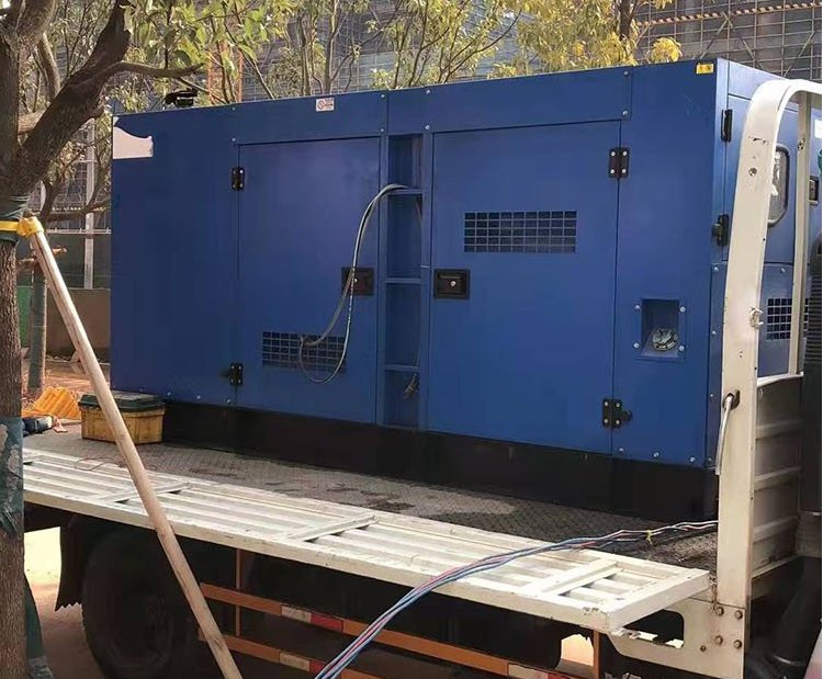 巴马柴油发电机组空气滤清器多久更换一次？