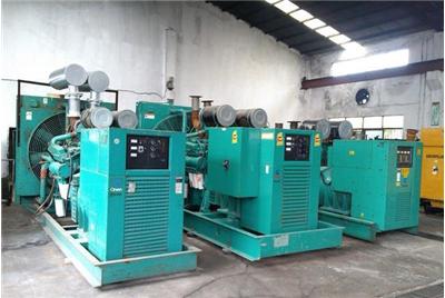 巴马如何判断汽油发电机组电瓶的使用寿命？